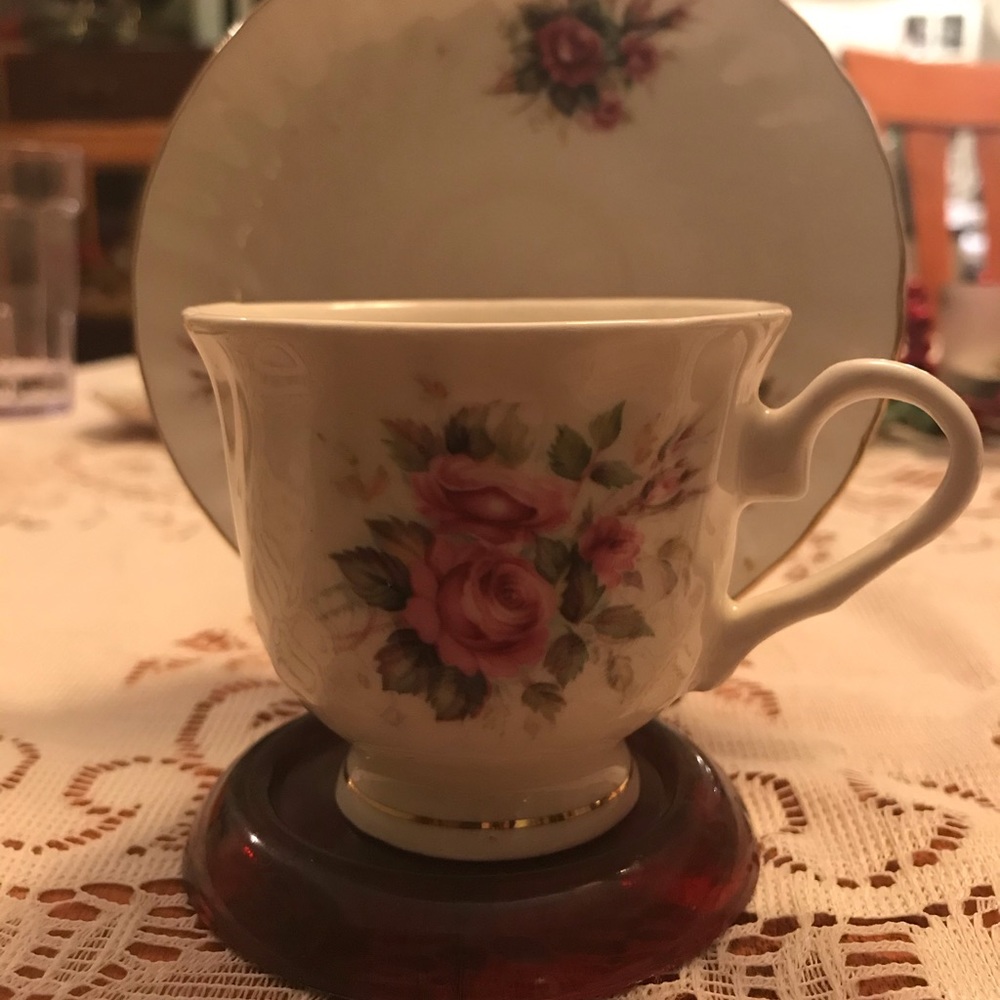 Hitkari Demi-tasse, rose pattern set of two